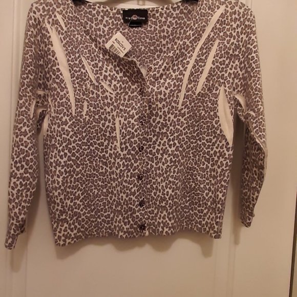New with tags-Its our Time-sz L soft cotton Leopard cardigan sweater - Picture 1 of 6